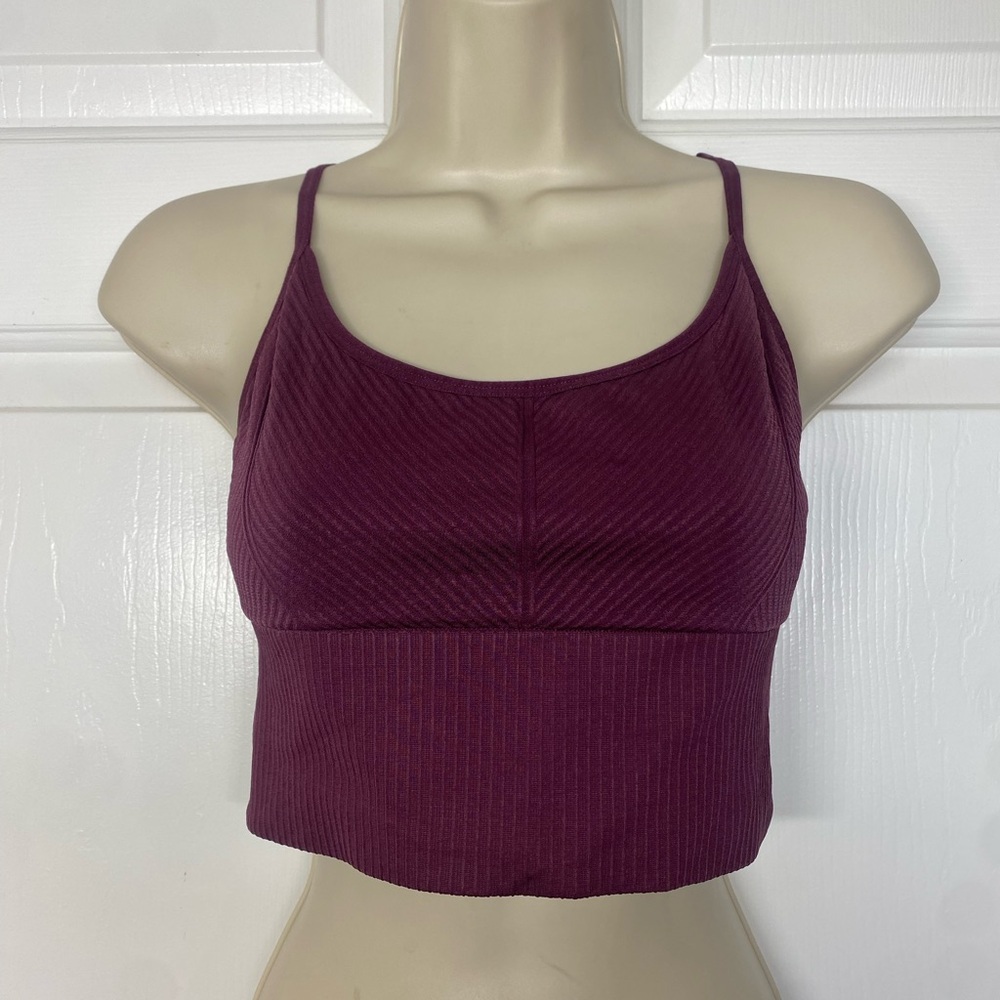 Victoria's Secret PINK Active Burgundy Crop-top
Seamless Lighly Lined Bralette M